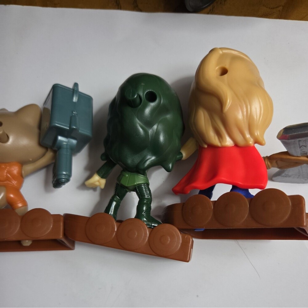 2022 Thor Love & Thunder McDonald's Toys Set of 3 Mantis, Thor Rocket Raccoon